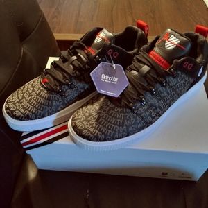 K-swiss black size 10